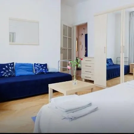 2bd Flat Ve Smeckach *