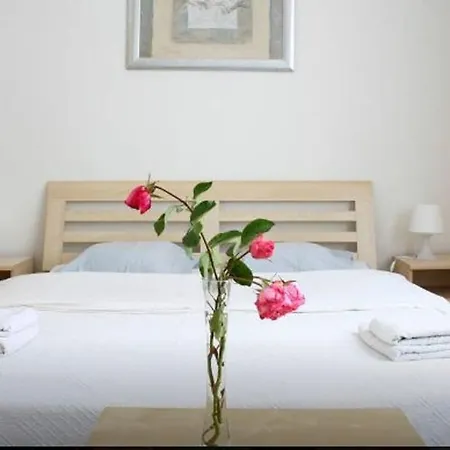Apartment 2bd Flat Ve Smeckach Prague
